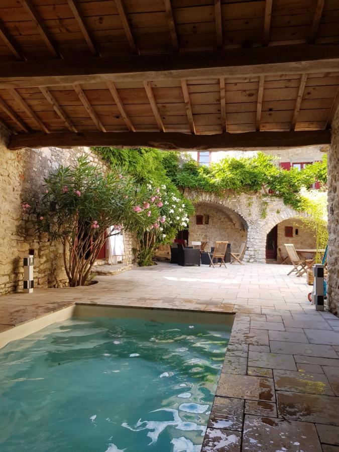 Mas De Coulet Bed & Breakfast Brissac Exterior photo