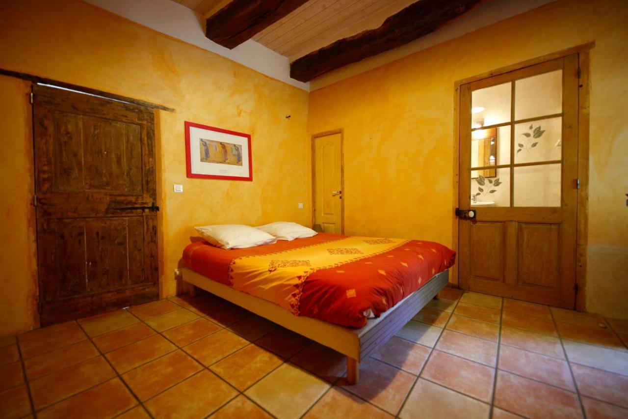 Mas De Coulet Bed & Breakfast Brissac Exterior photo